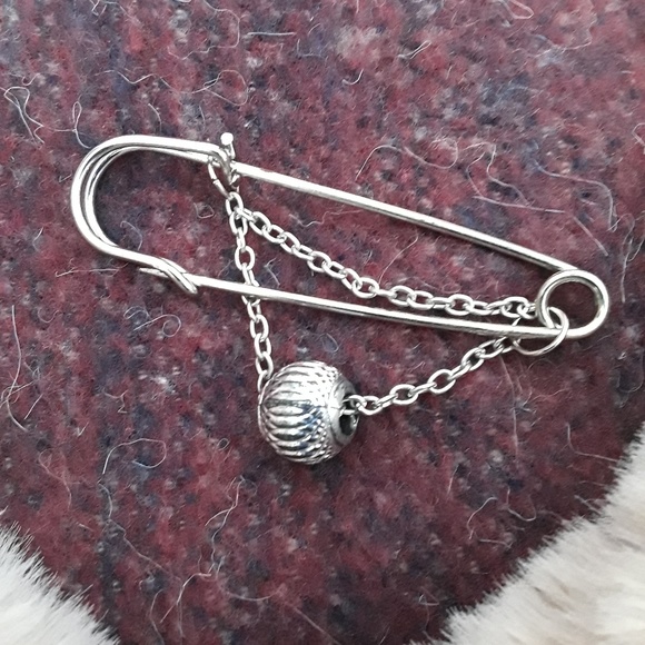 FHASION COLLECTION PONCHO SIZE. one size - Picture 7 of 8